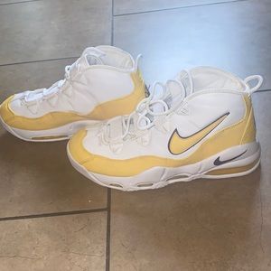 Nike White and Yellow Sneakers